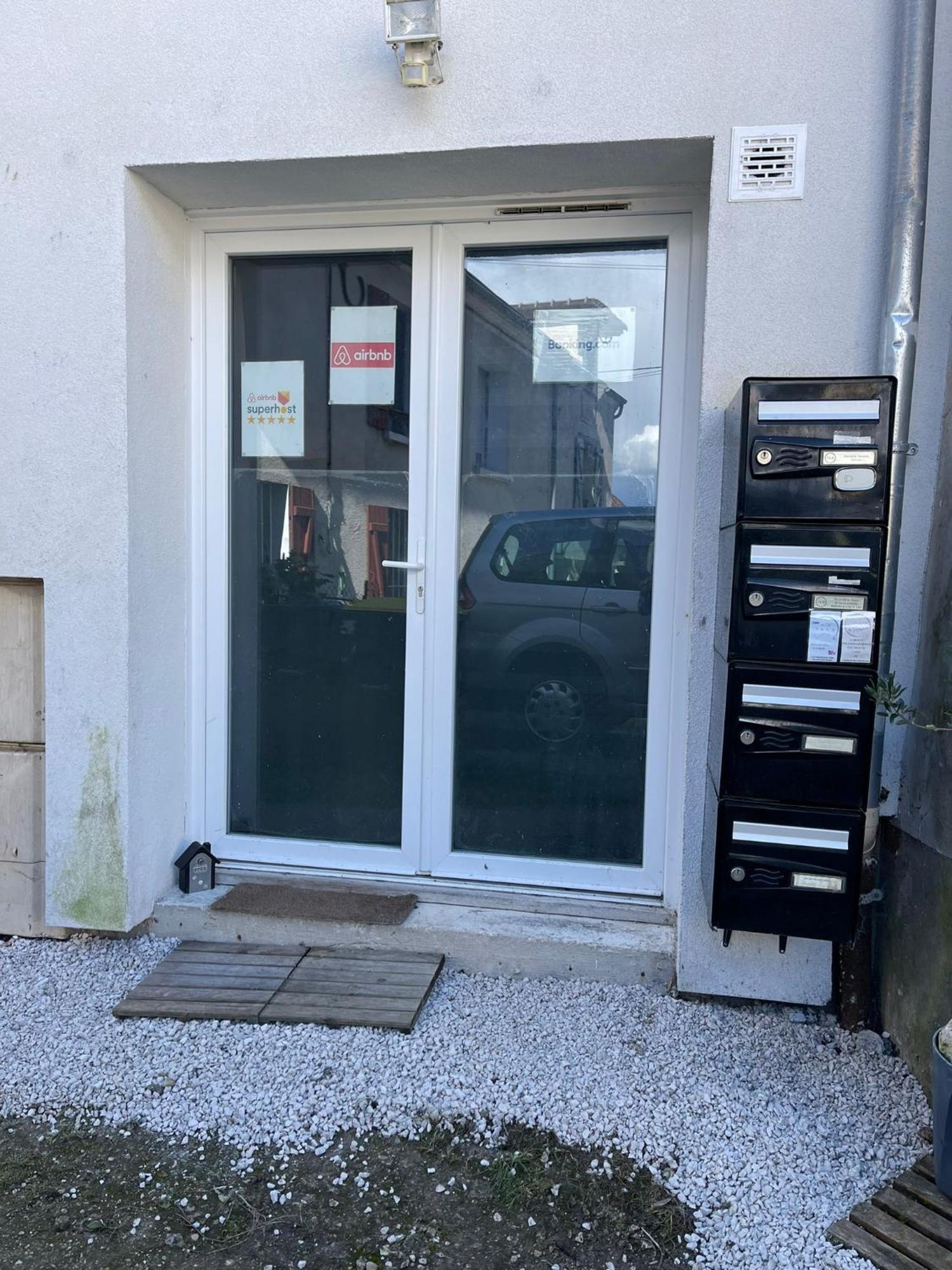 Appartement Villiers Sur Morin Proche De Disneyland Екстериор снимка