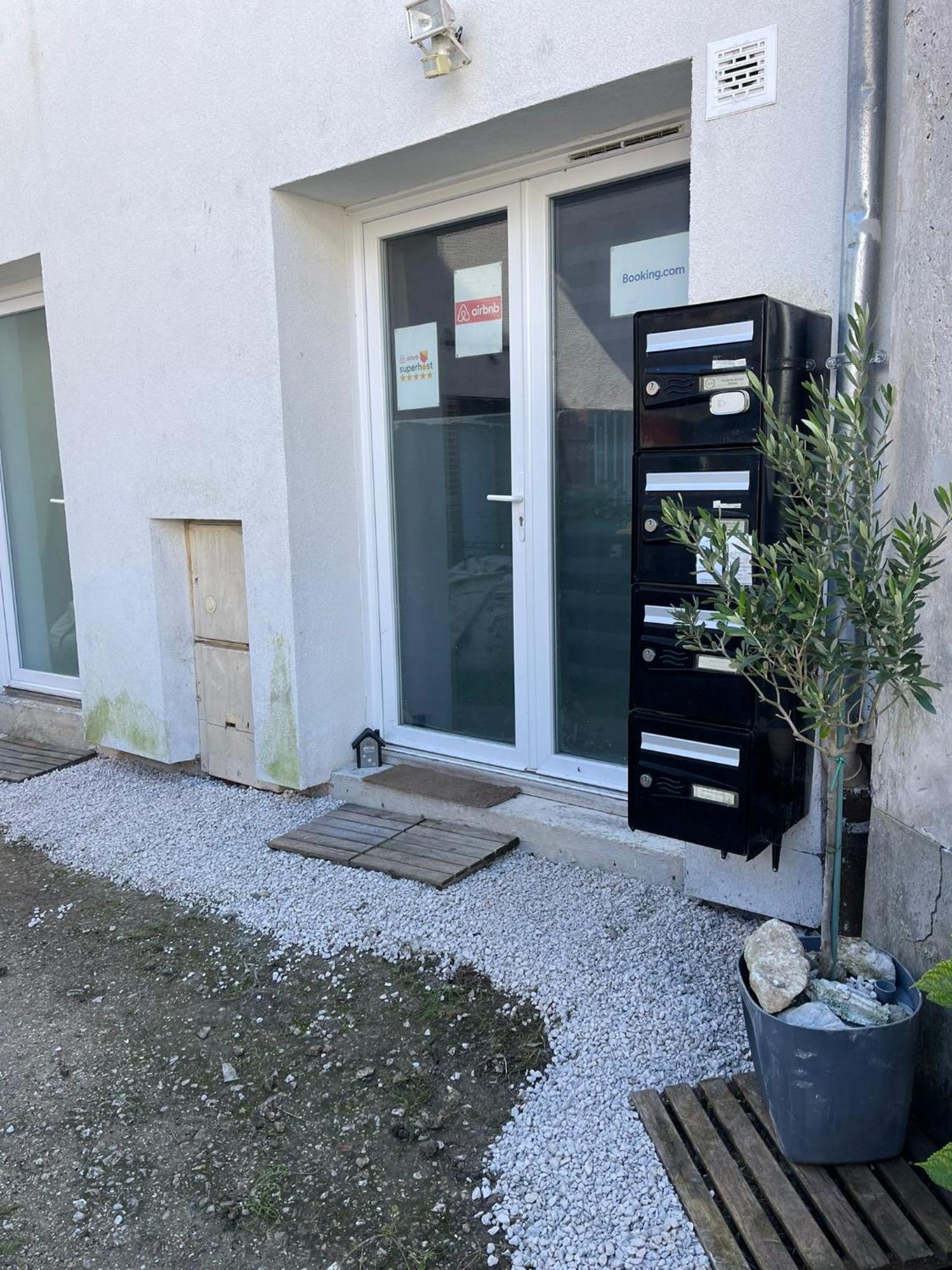 Appartement Villiers Sur Morin Proche De Disneyland Екстериор снимка
